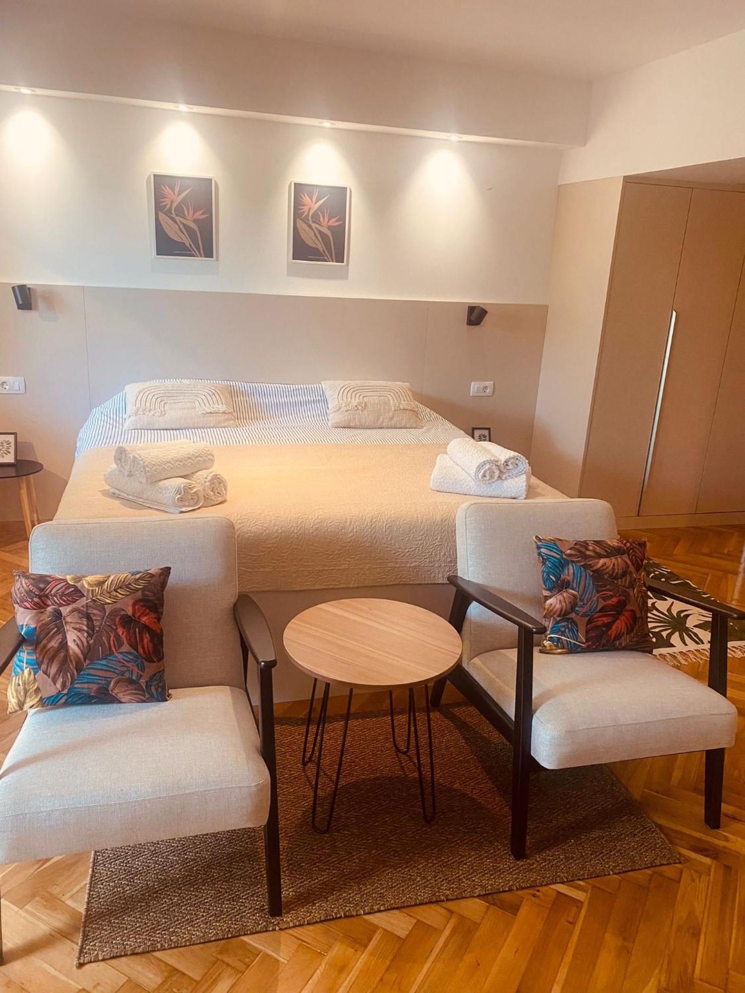 Apartments Nikval Rovinj Exterior foto